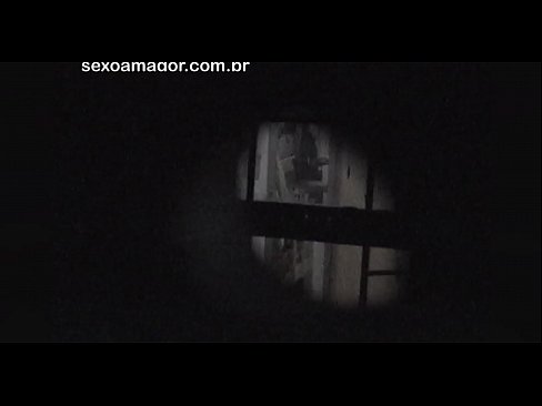 ❤️ Voajer iz susjedstva skriven iza šupljih cigli potajno snima Blondie ️❌ Ključe kod nas ❌️